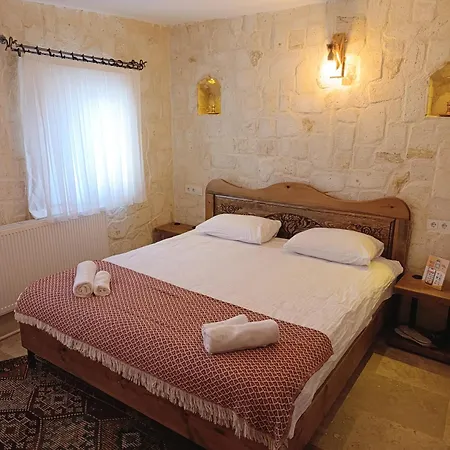 Asma Cave House בית אירוח *
